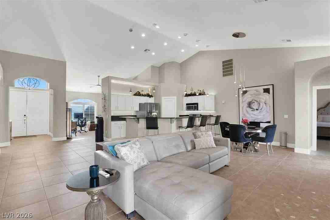 6100 Tamar Ct - Photo 7 of 26