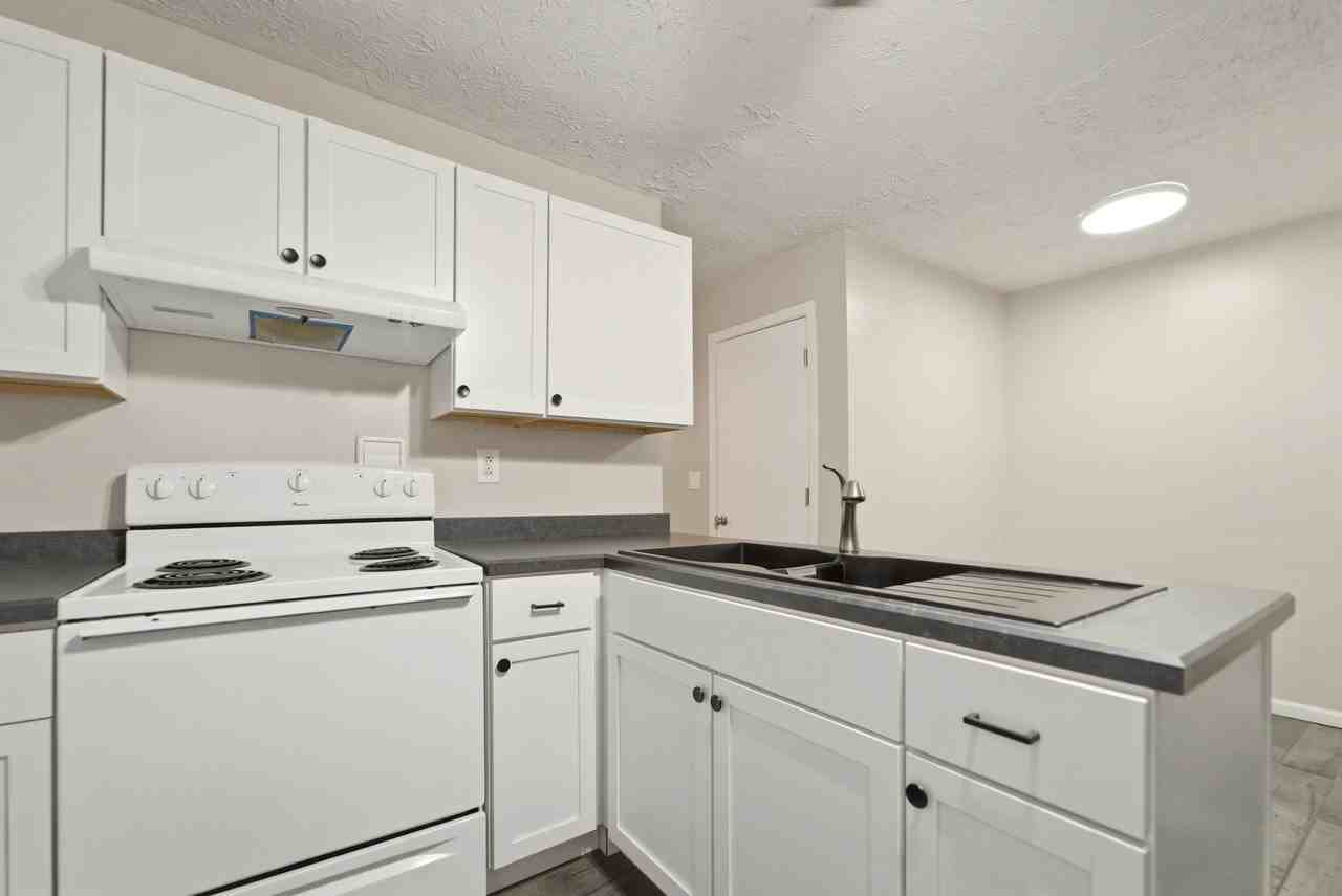 140 Sycamore Ct #142 - Photo 5 of 11