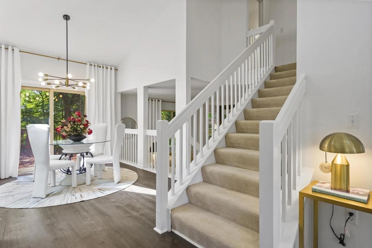 5849 Lafayette Ln - Photo 6 of 48