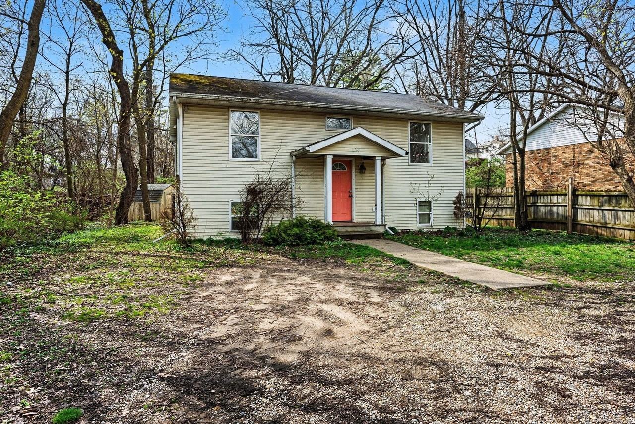 134 S Clarendon St - Photo 4 of 28