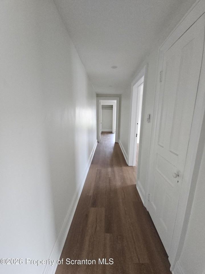 1226 Vine St #3 - Photo 4 of 8