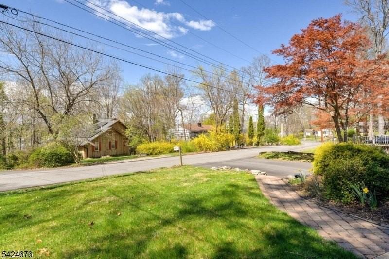 64 Hilltop Trl - Photo 5 of 42
