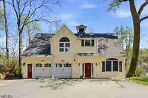 featured image of 1 Conklin Ave