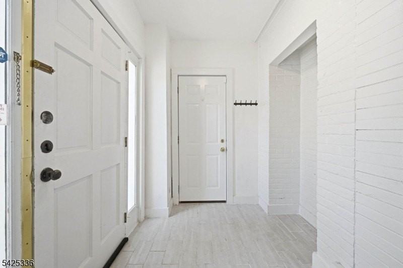 1 Conklin Ave - Photo 5 of 27