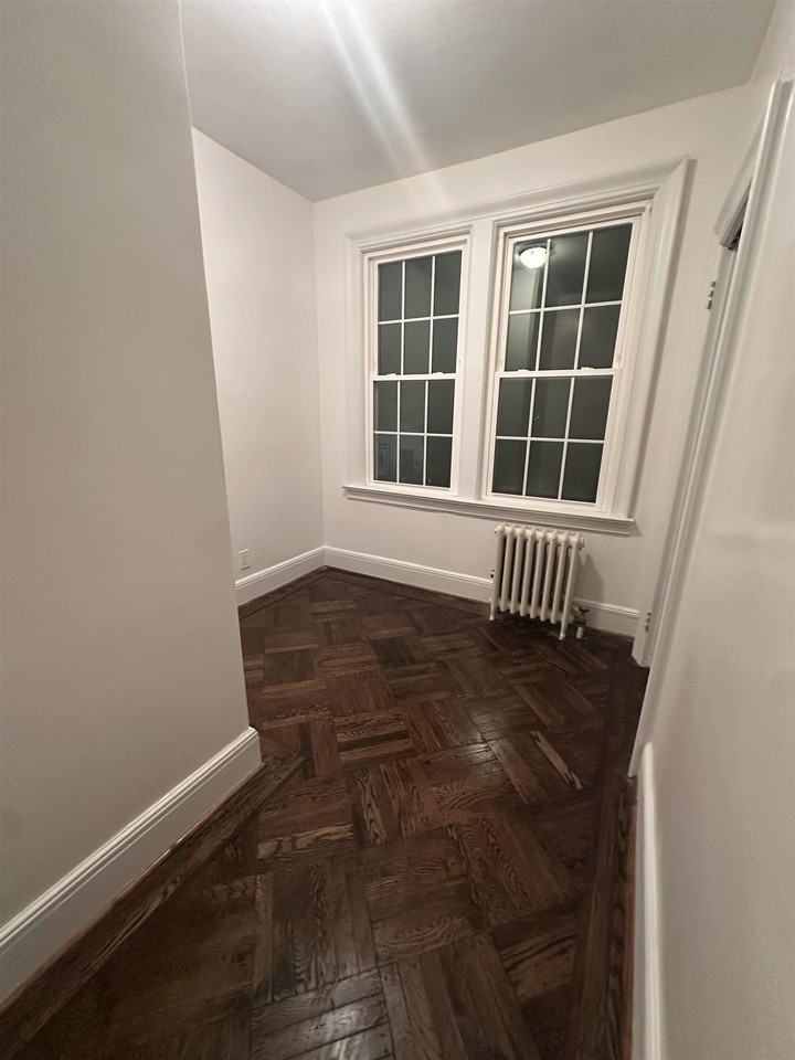 34 Garretson Ave - Photo 3 of 6