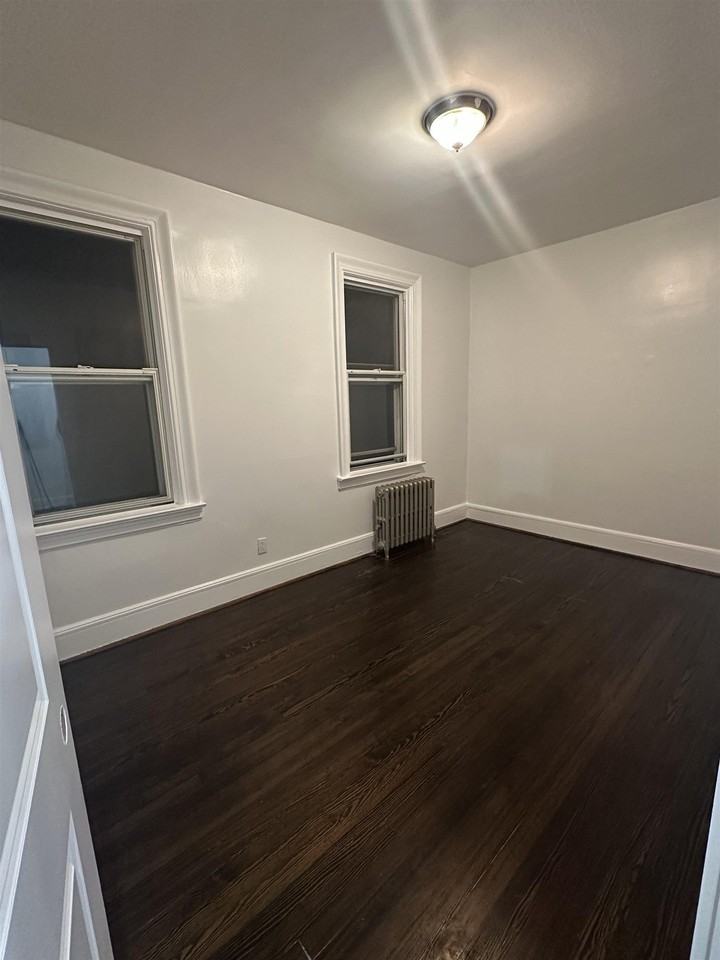 34 Garretson Ave - Photo 5 of 6