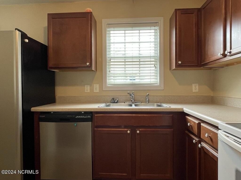 143 Apache Trl - Photo 7 of 22