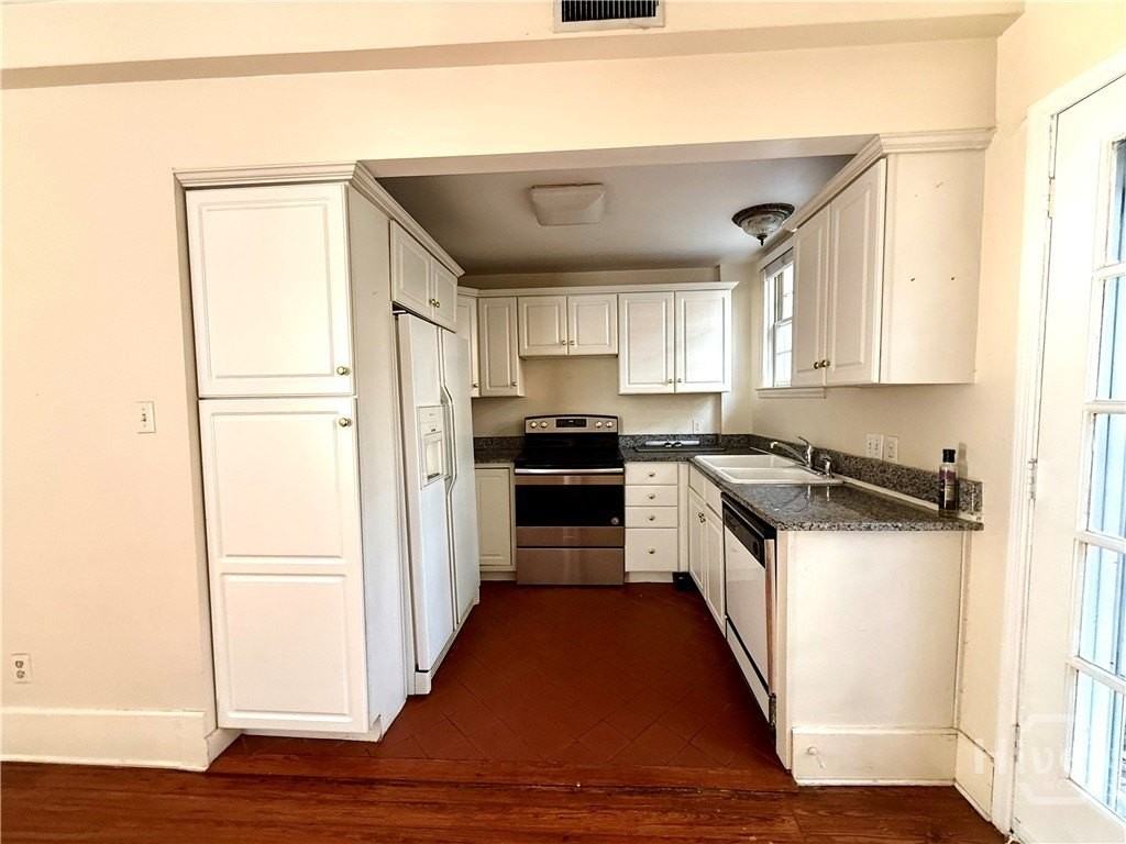 415 Price St #E - Photo 6 of 17