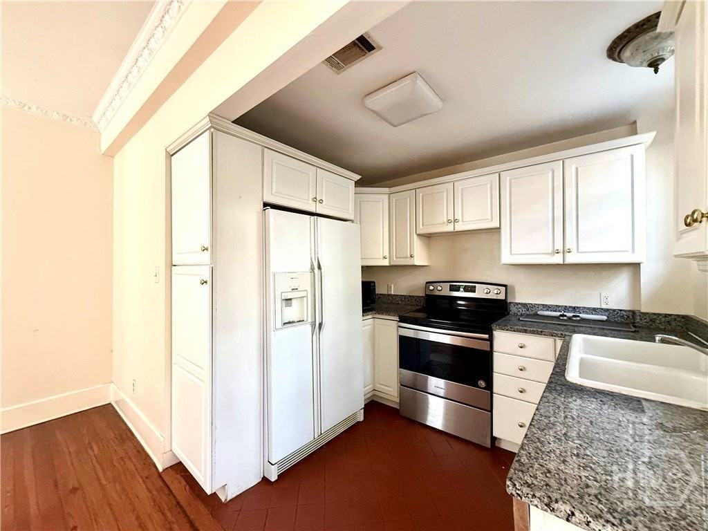 415 Price St #E - Photo 7 of 17