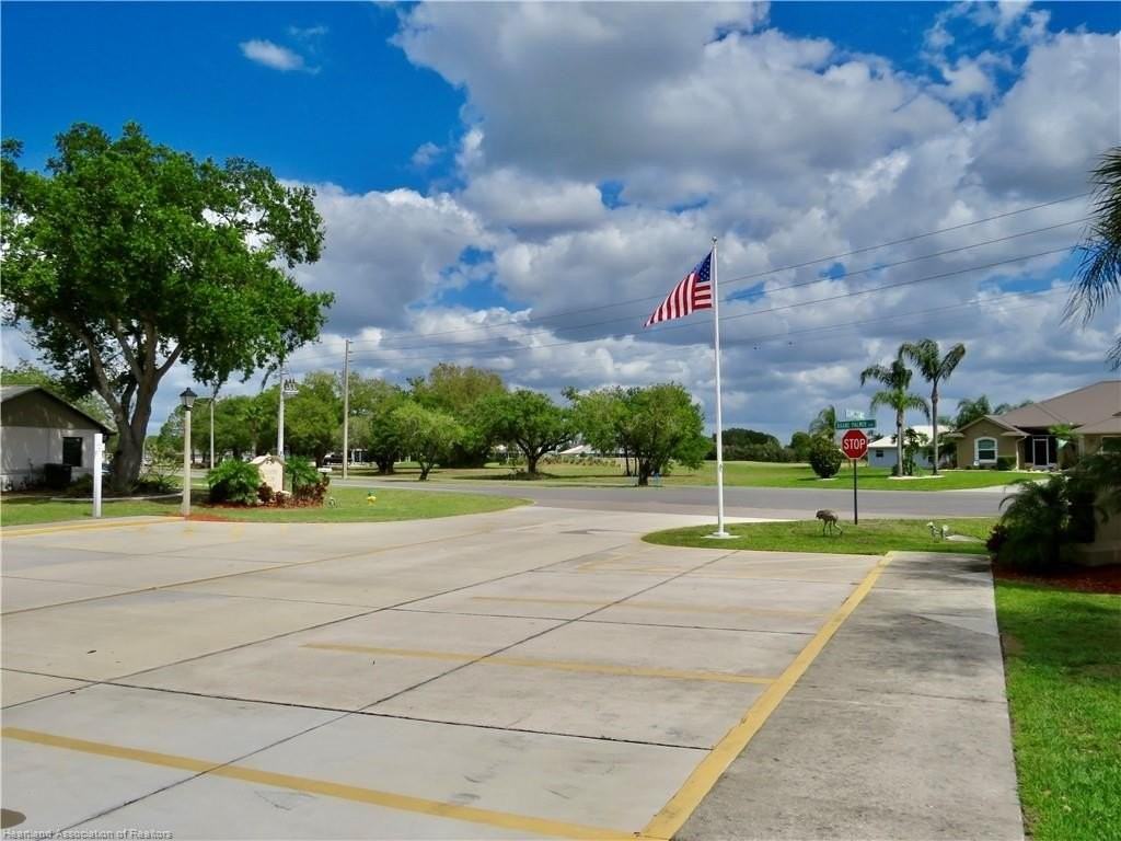 111 Villaway - Photo 3 of 26