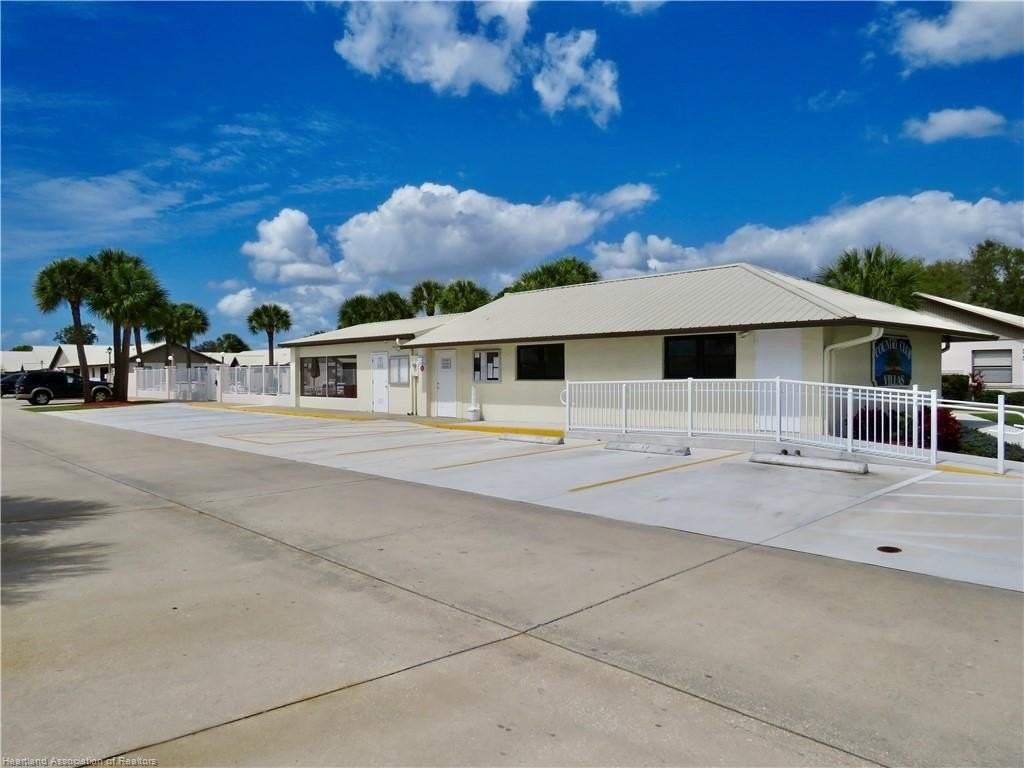 111 Villaway - Photo 4 of 26