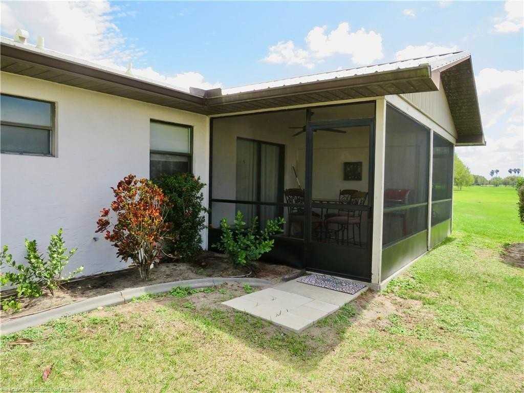 111 Villaway - Photo 6 of 26