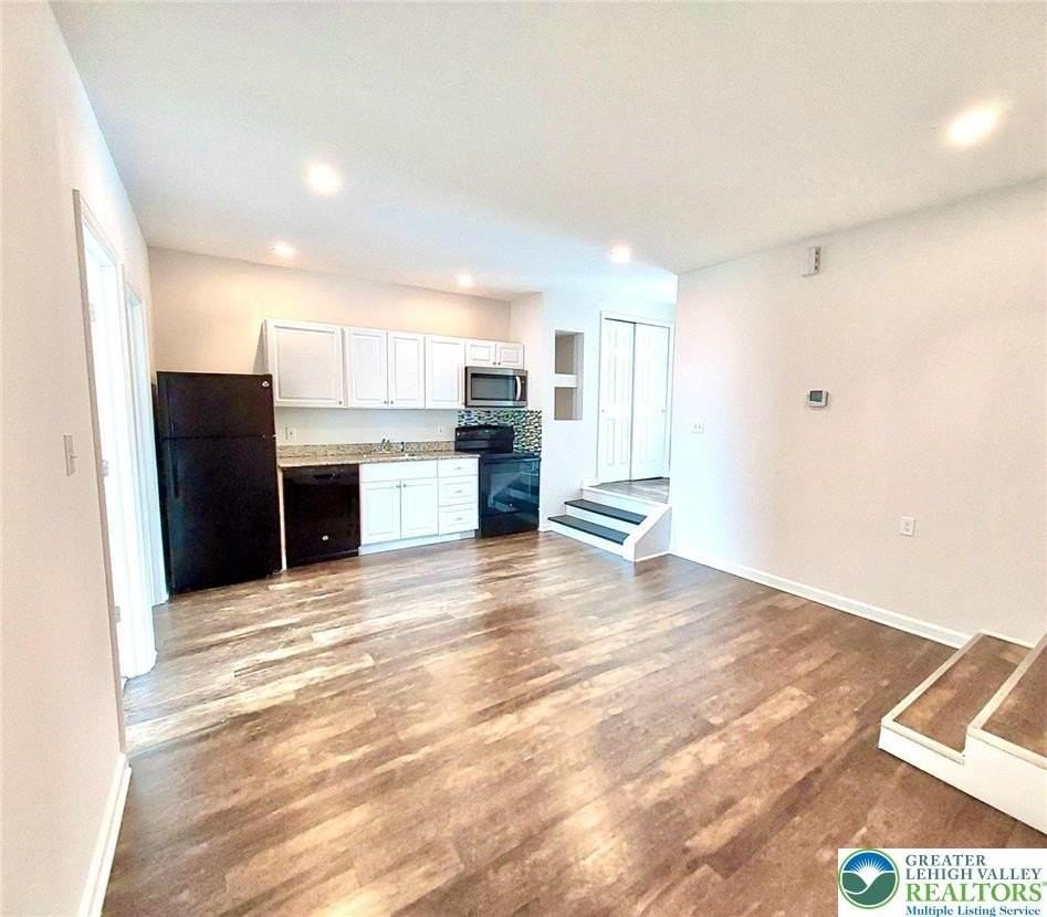 506 W Berwick St #D - Photo 2 of 11