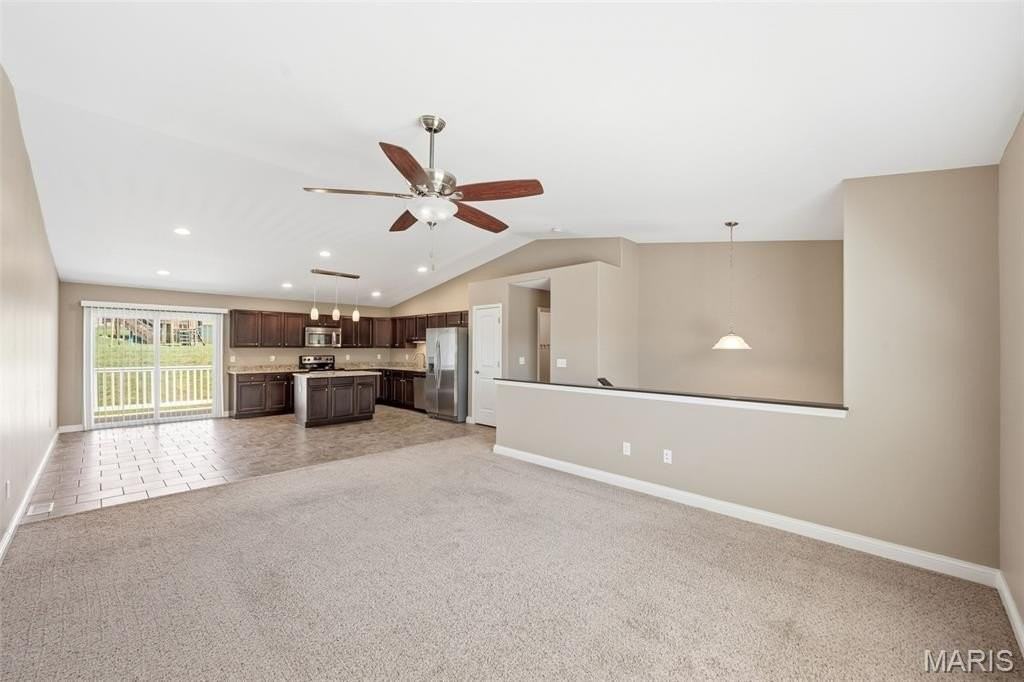 305 Shadow Trace Dr - Photo 5 of 32