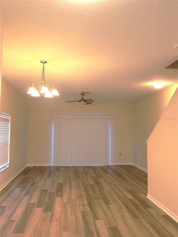 4239 Winding Vine Dr - Photo 3 of 23