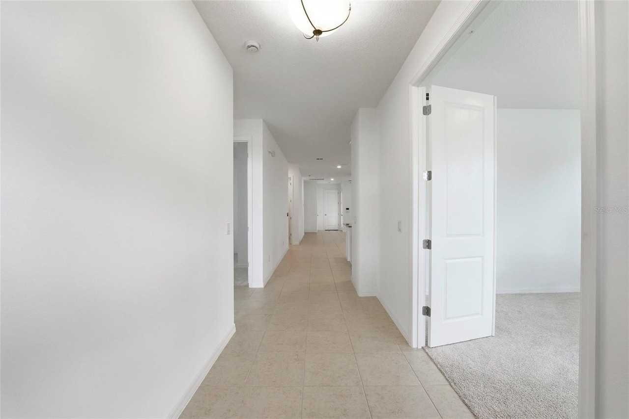 6550 Barnstorm Way - Photo 6 of 35