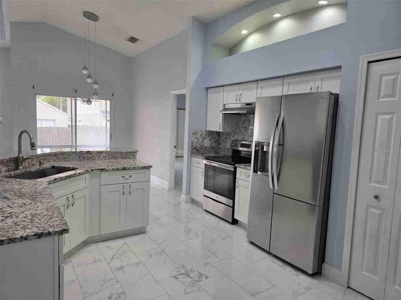 1379 Osprey Way - Photo 3 of 9