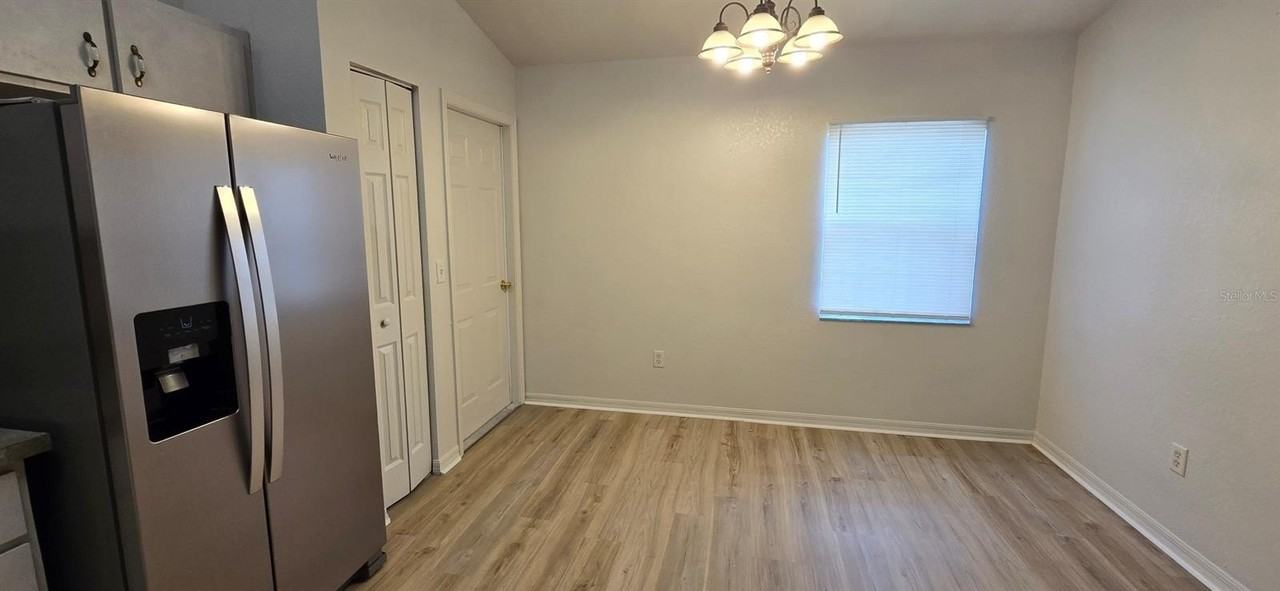 6875 Se 52nd St - Photo 4 of 13