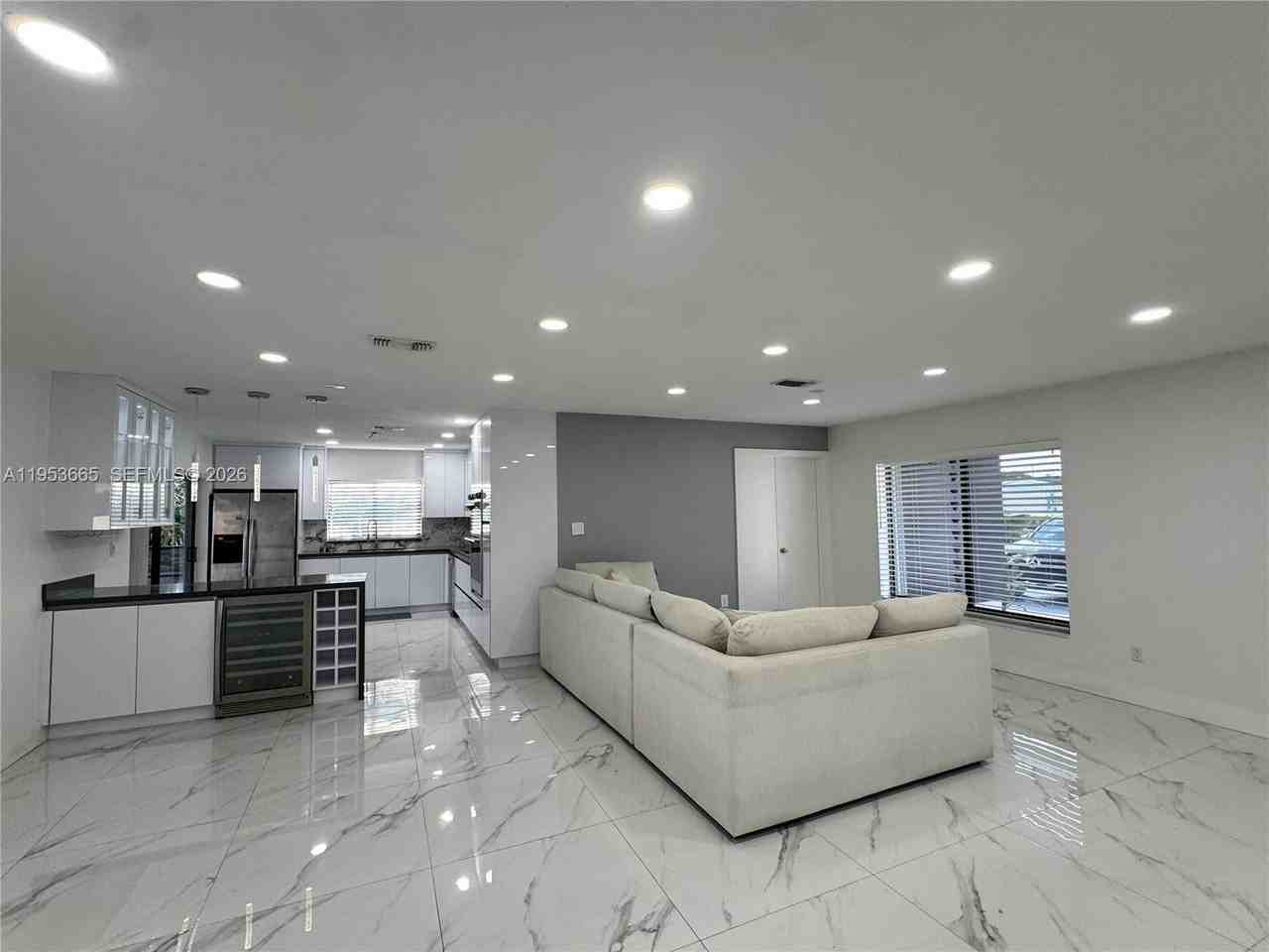 10394 Fairway Heights Blvd #O - Photo 3 of 8