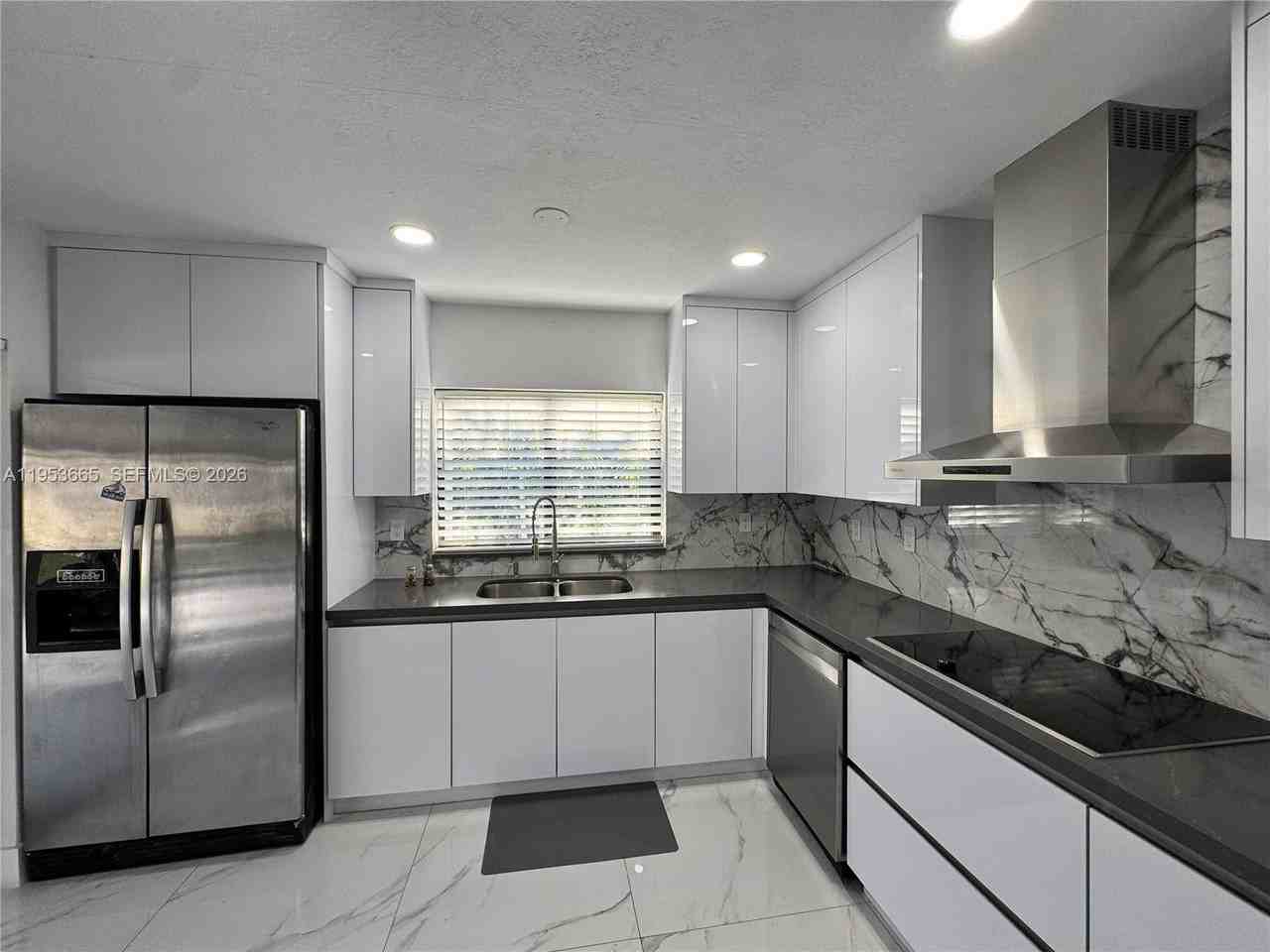 10394 Fairway Heights Blvd #O - Photo 5 of 8
