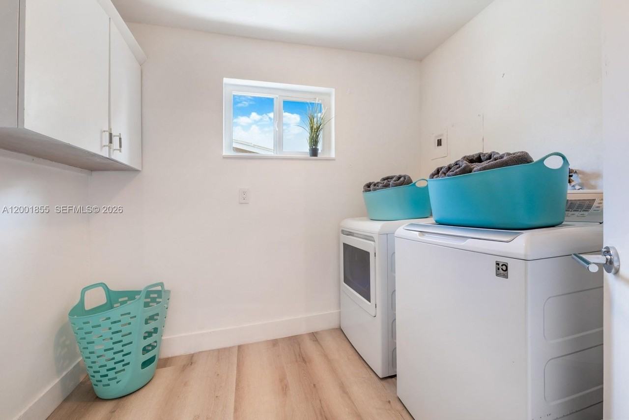18641 Belview Dr #O - Photo 6 of 8
