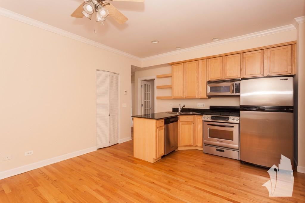 3244 N Clifton Ave #W01