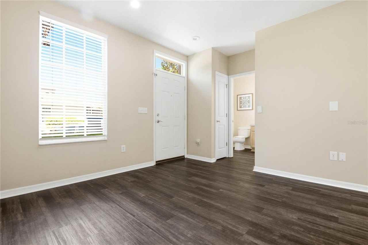 9808 New Parke Rd - Photo 4 of 50