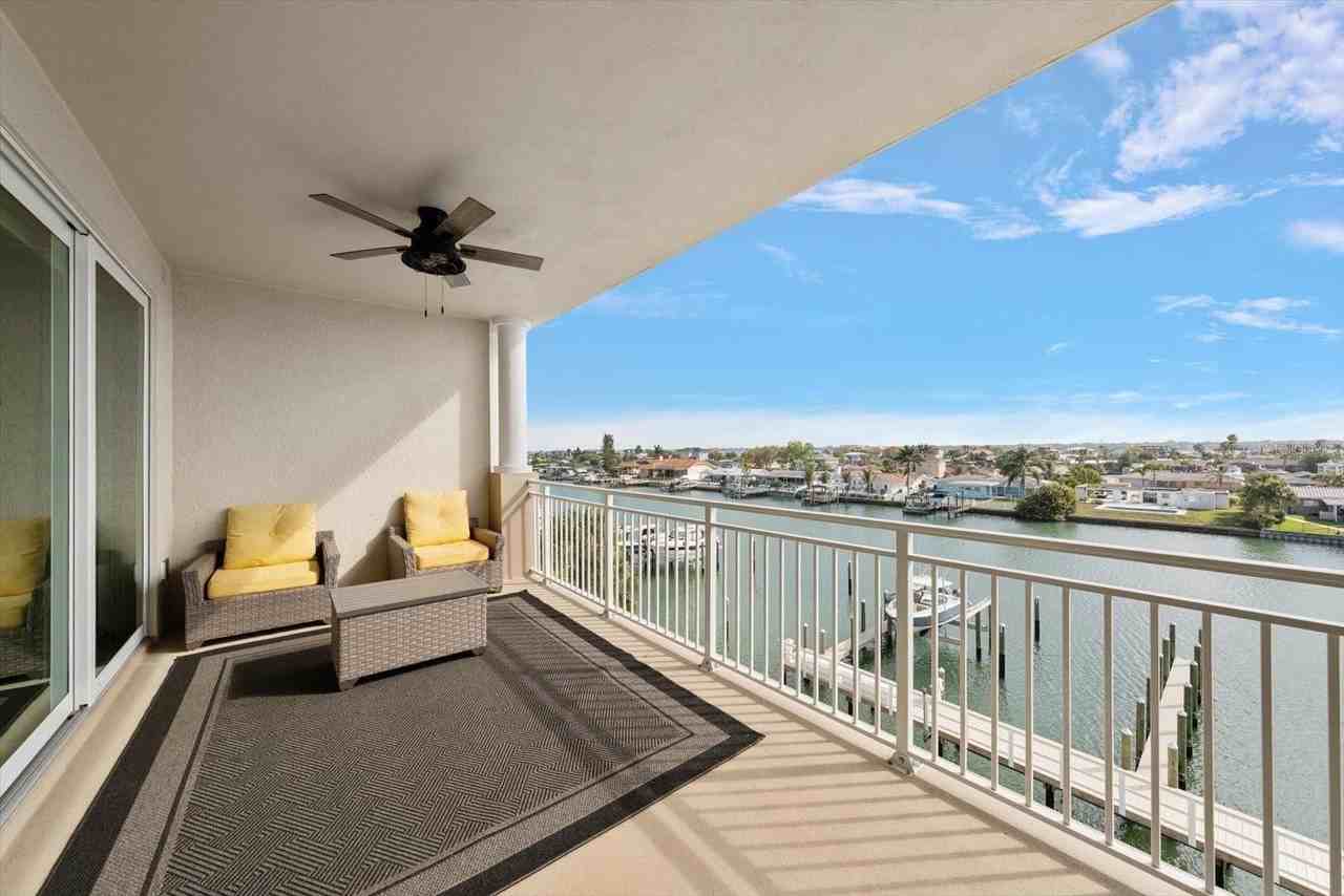 125 Island Way #402 - Photo 3 of 23
