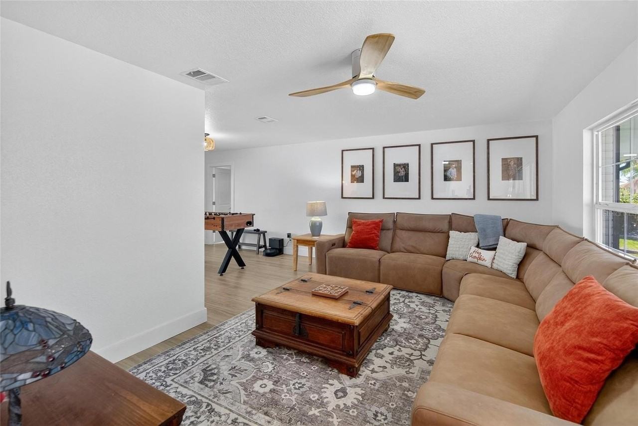 6337 Cocoa Ln - Photo 7 of 27