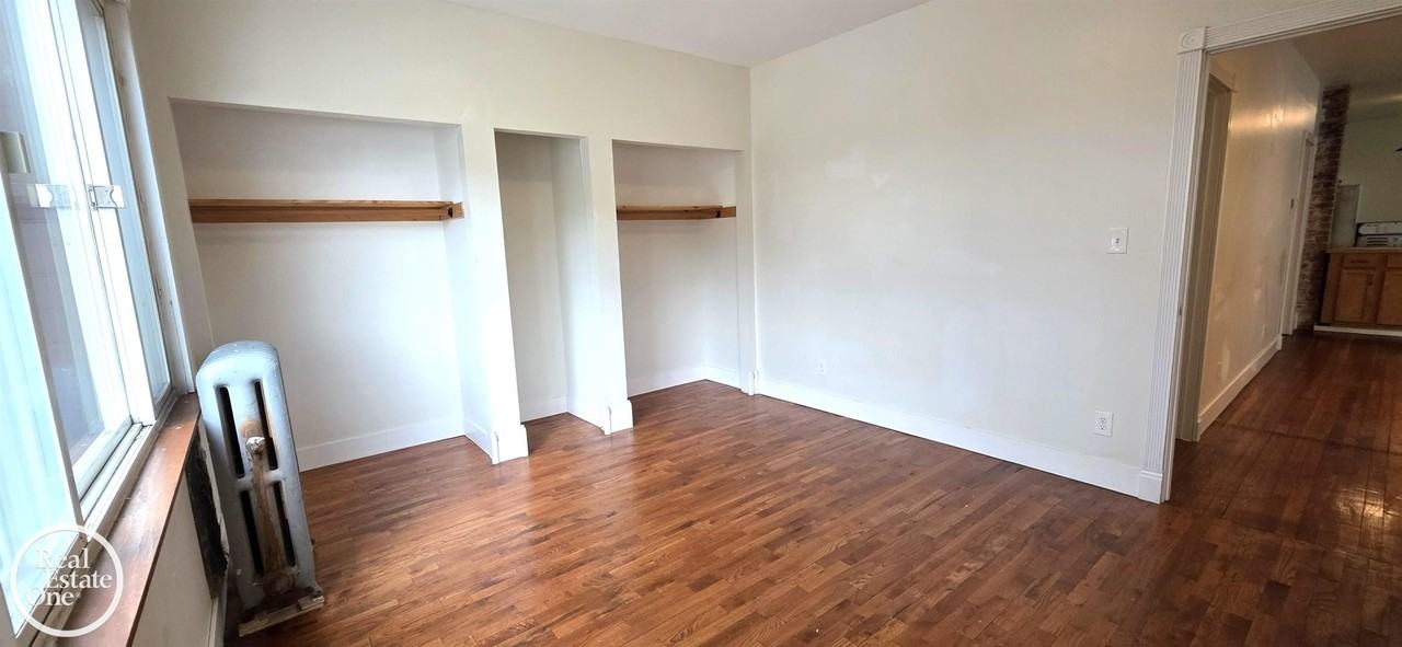 3014 Caniff St - Photo 4 of 10