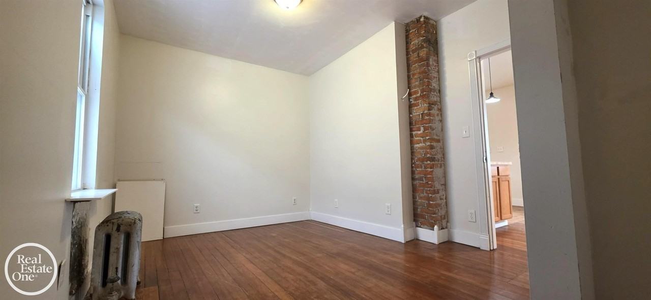 3014 Caniff St - Photo 6 of 10