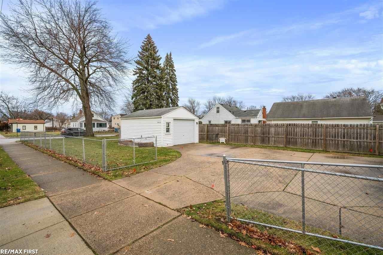 8404 Garbor - Photo 4 of 21