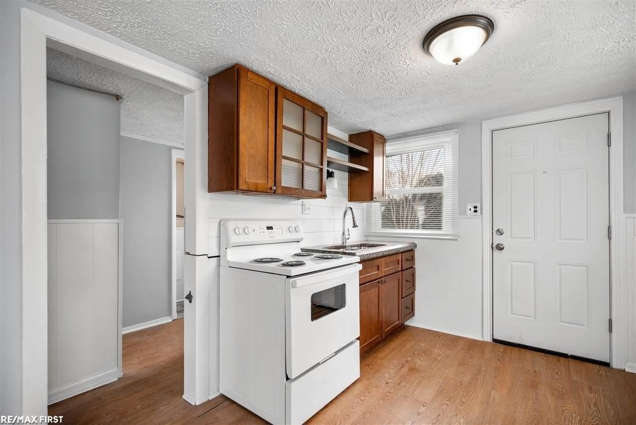 8404 Garbor - Photo 7 of 21