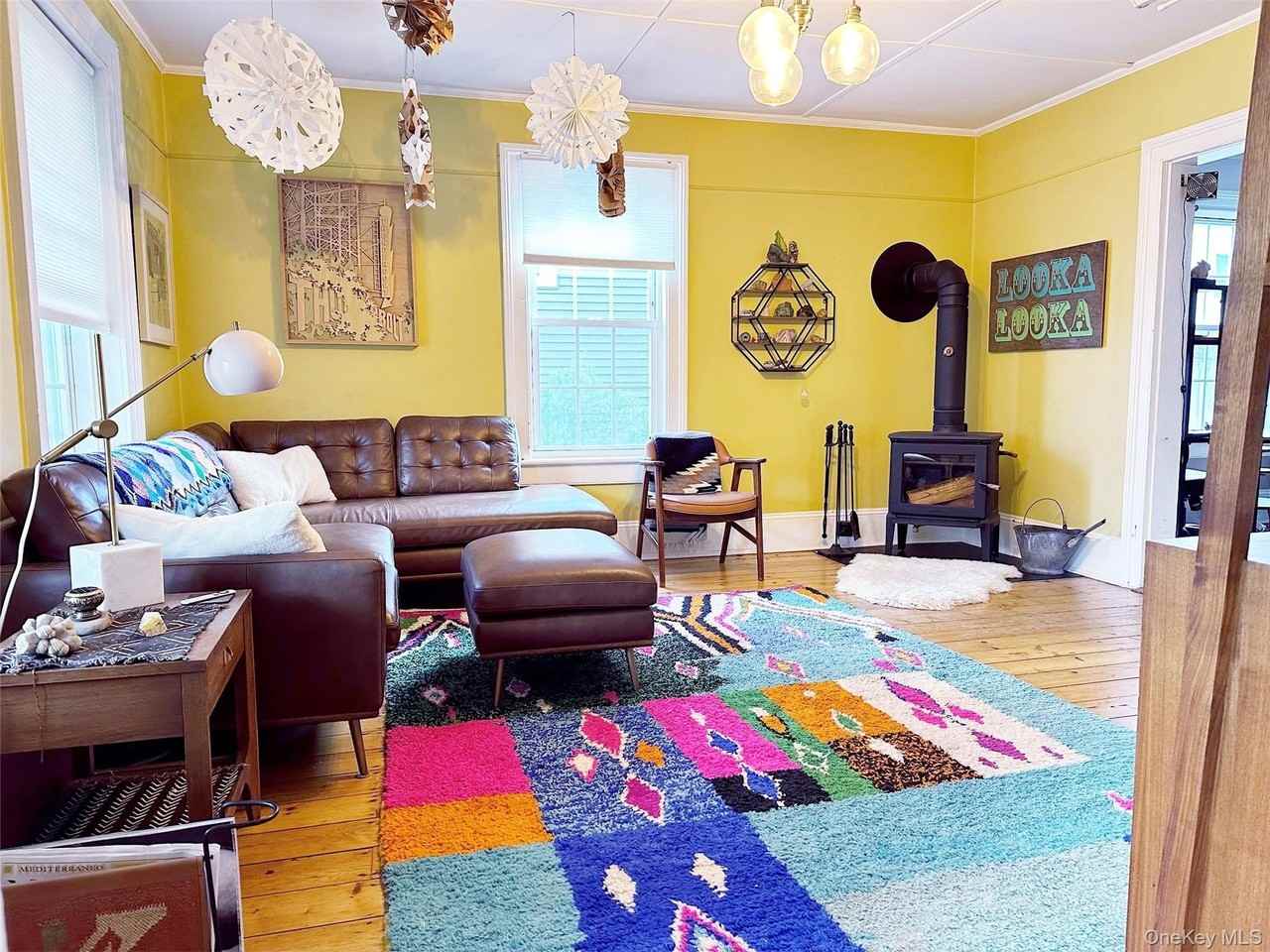 369 Verplanck Ave - Photo 6 of 20