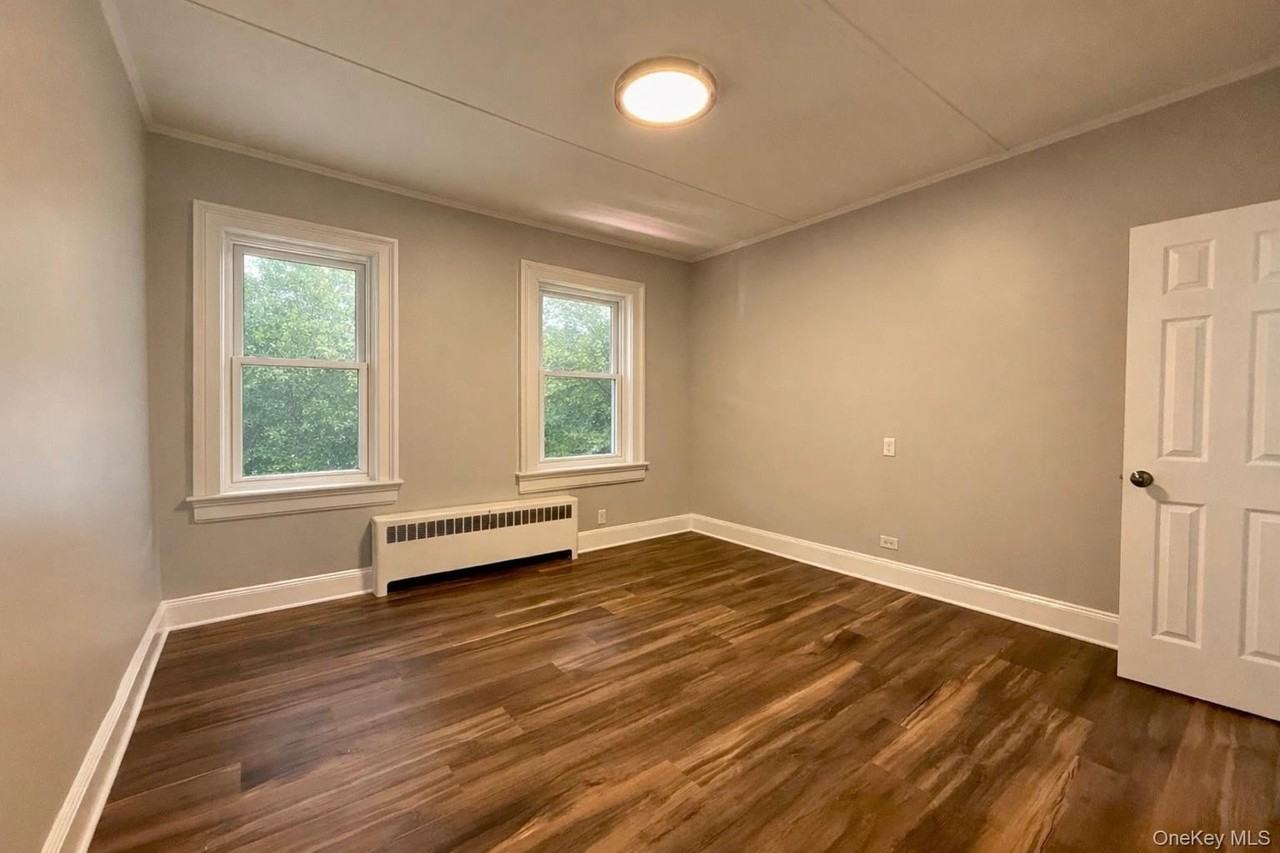 54 4th Ave #1 - Photo 4 of 5