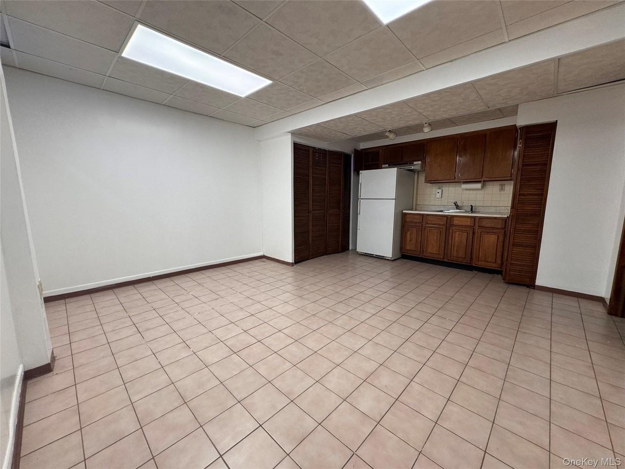 14749 28th Ave - Photo 2 of 15