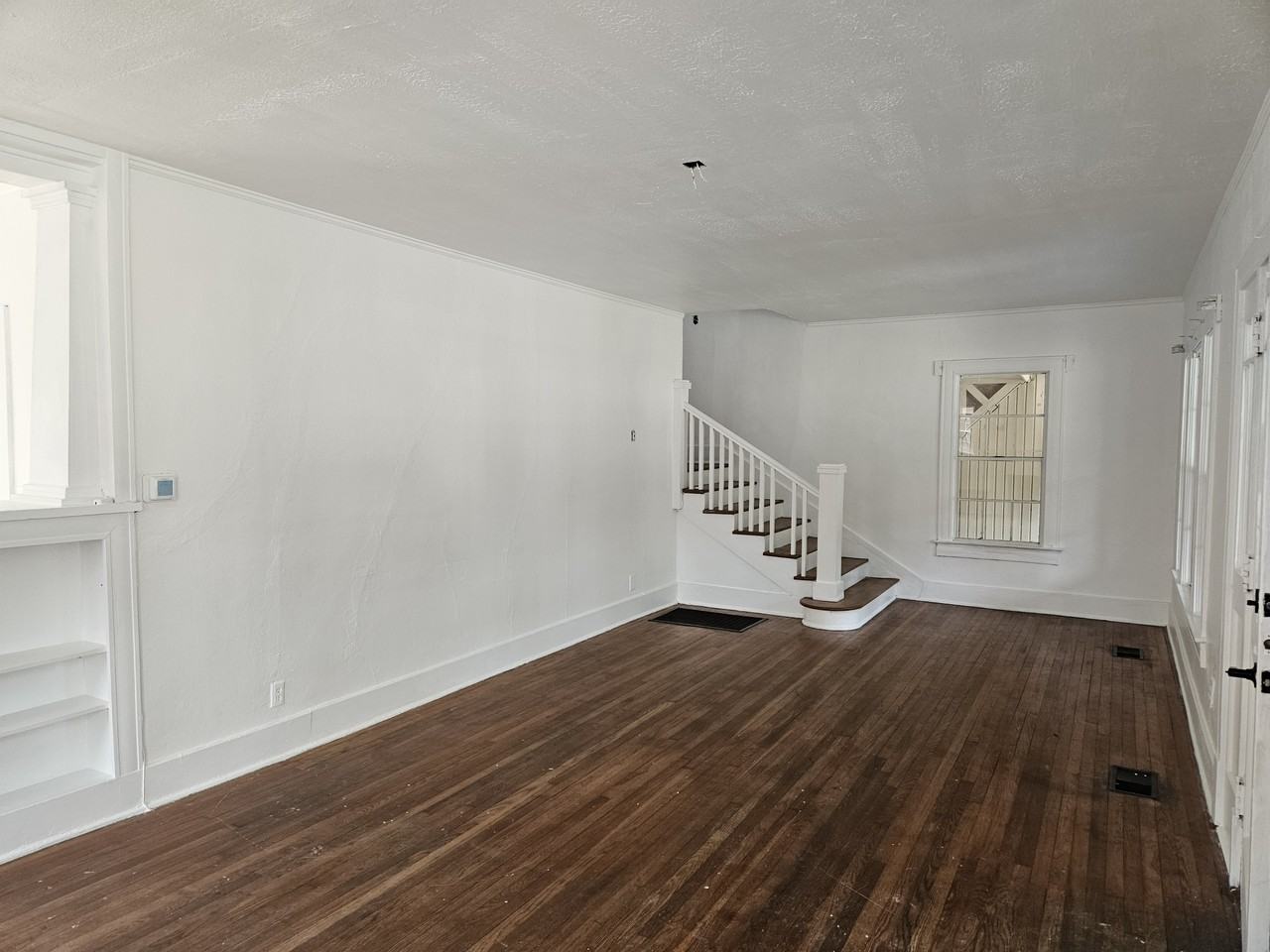 917 Pecan Blvd #1 - Photo 2 of 11