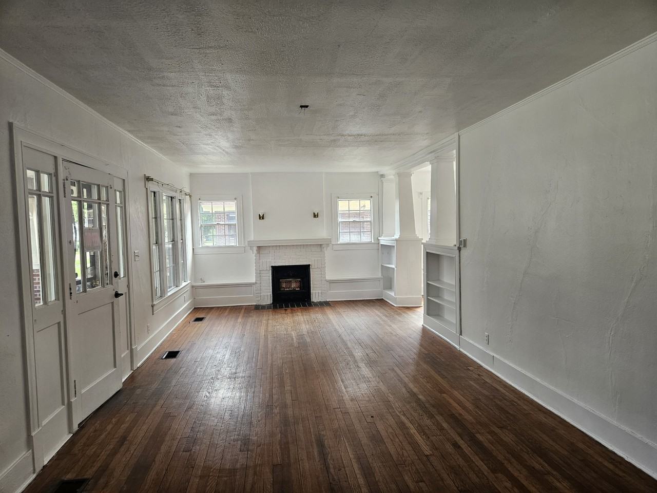 917 Pecan Blvd #1 - Photo 3 of 11