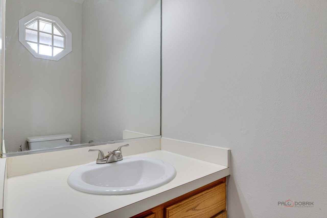 45 S Oakhurst Dr - Photo 5 of 26