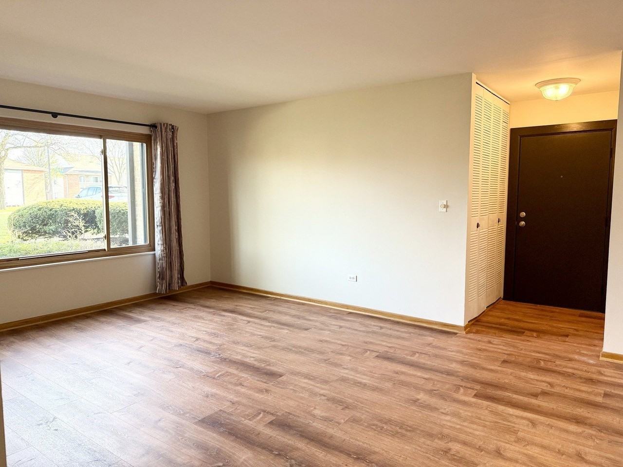 6156 Knoll Way Dr #36-103 - Photo 6 of 19