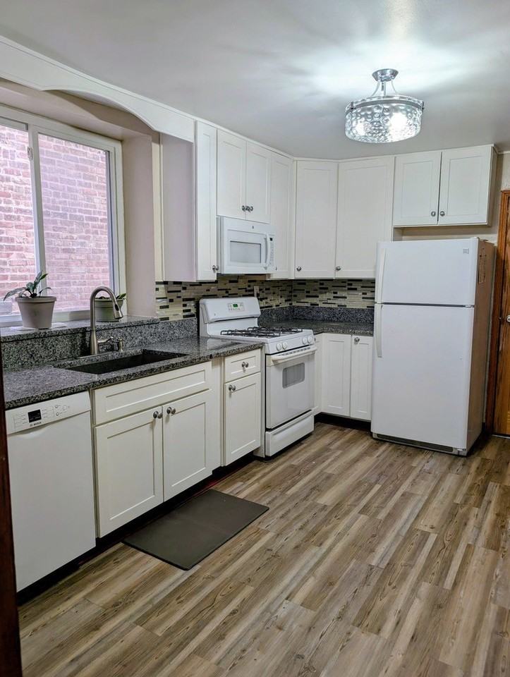 1628 Euclid Ave #1 - Photo 4 of 8