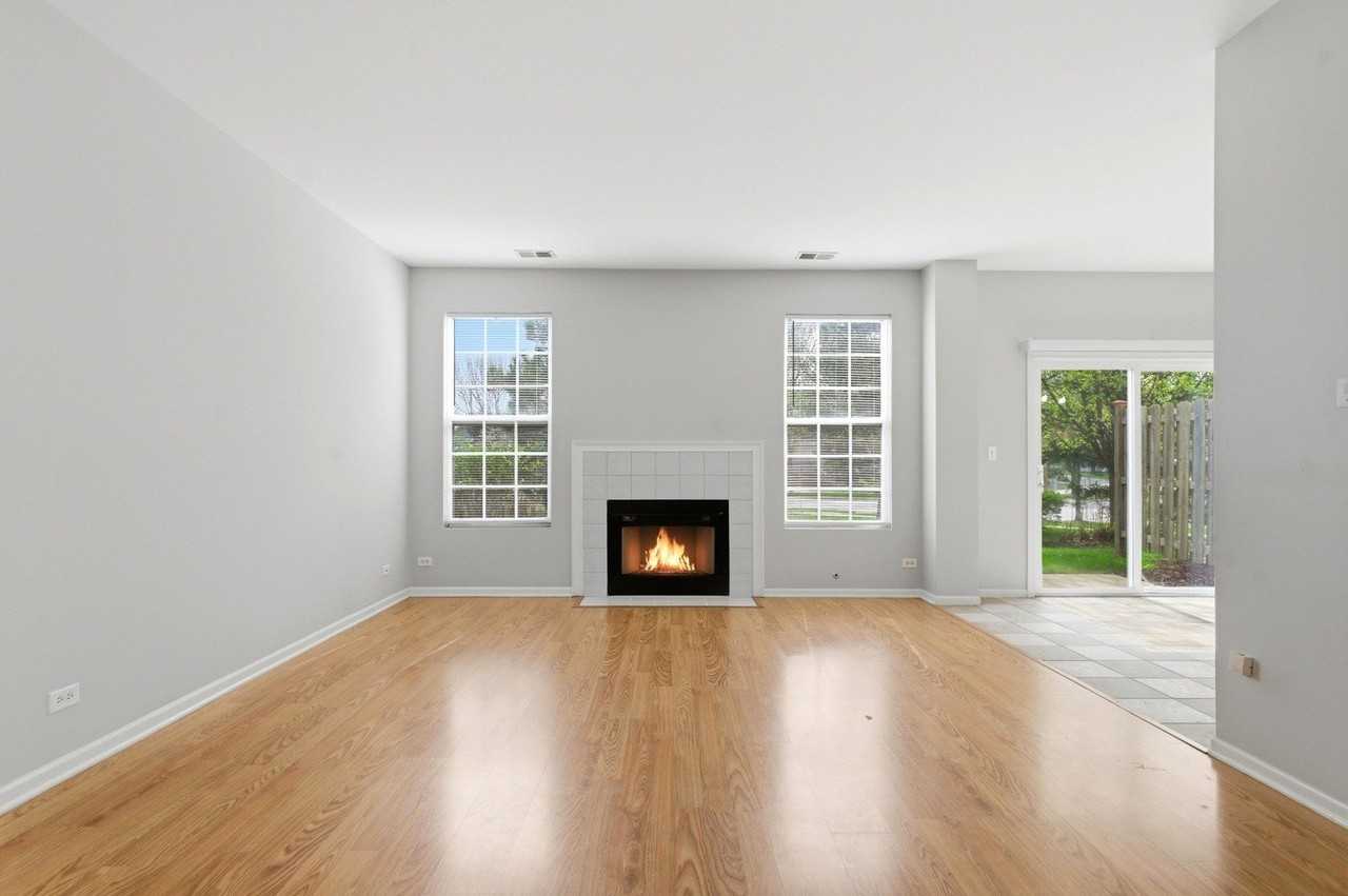 811 Donelson Ct - Photo 2 of 16