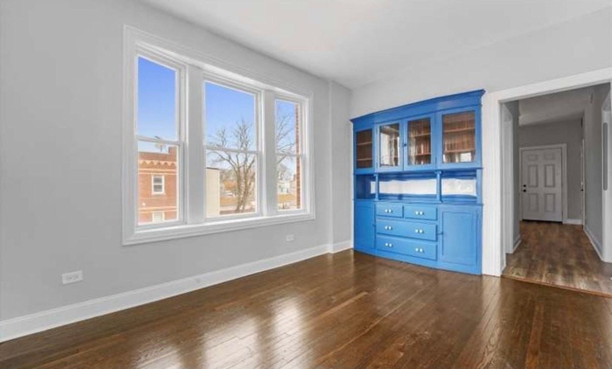 957 N Central Park Ave #2 - Photo 4 of 8