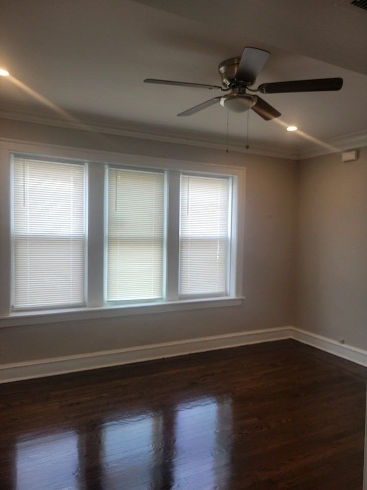 7918 S Essex Ave #3 - Photo 3 of 8