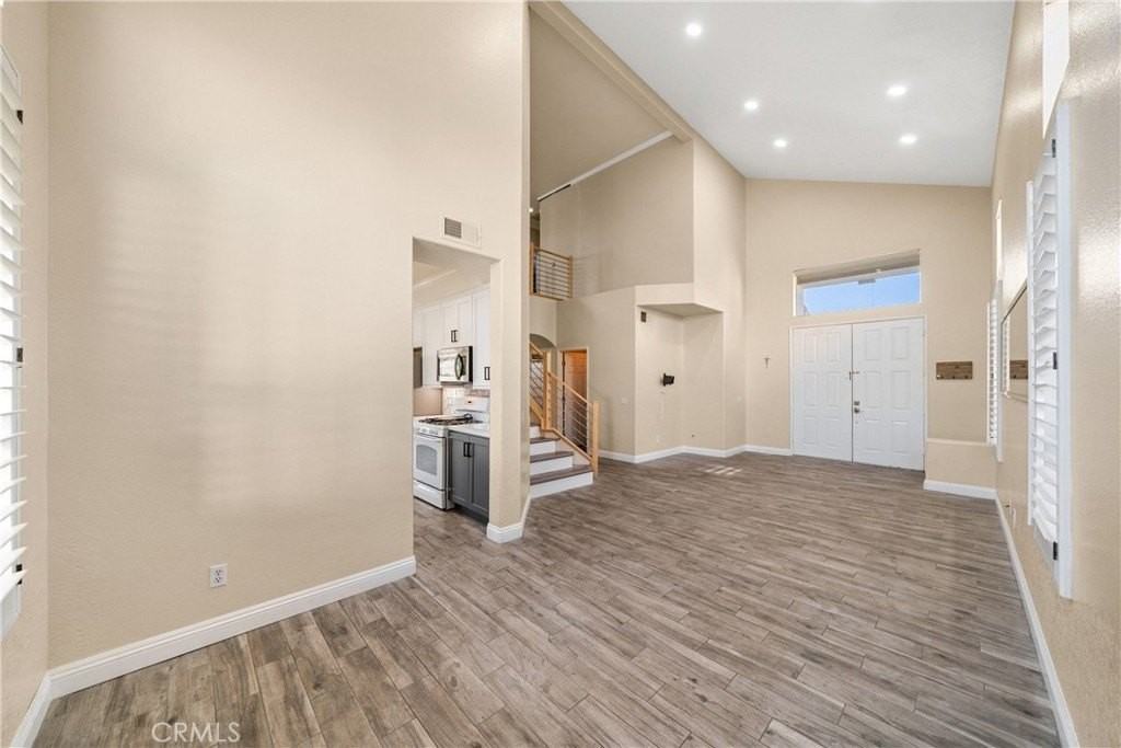 9186 Lantana Dr - Photo 6 of 33