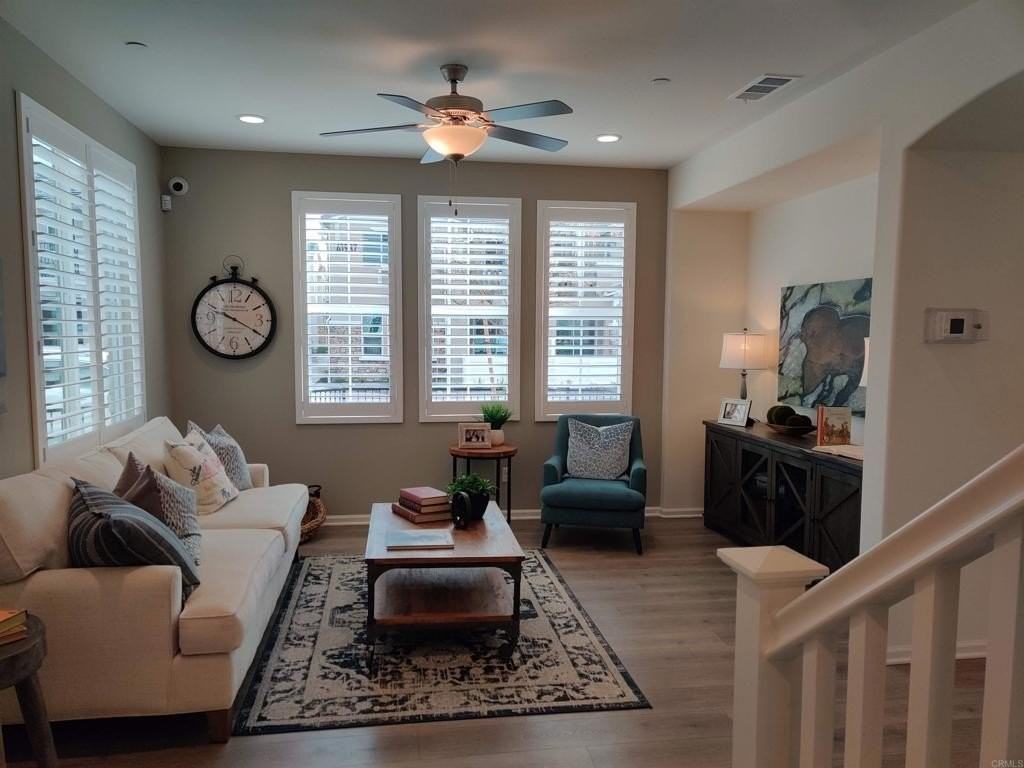 41983 Ornella St #601 - Photo 4 of 17