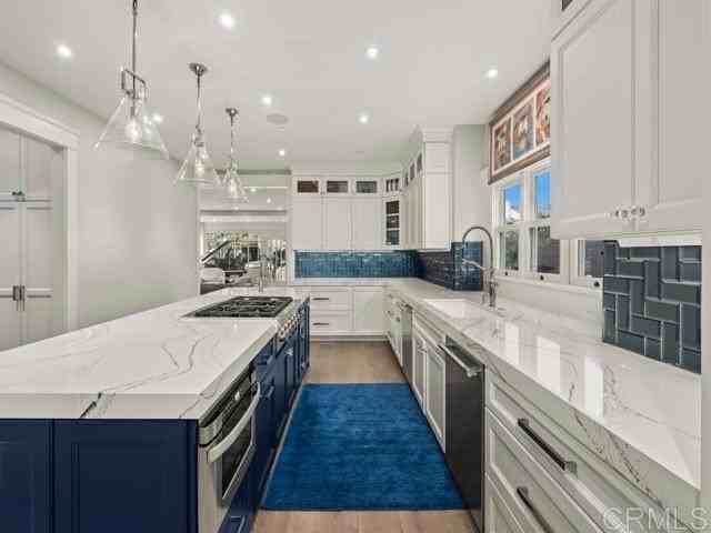 1027 G Ave - Photo 7 of 50