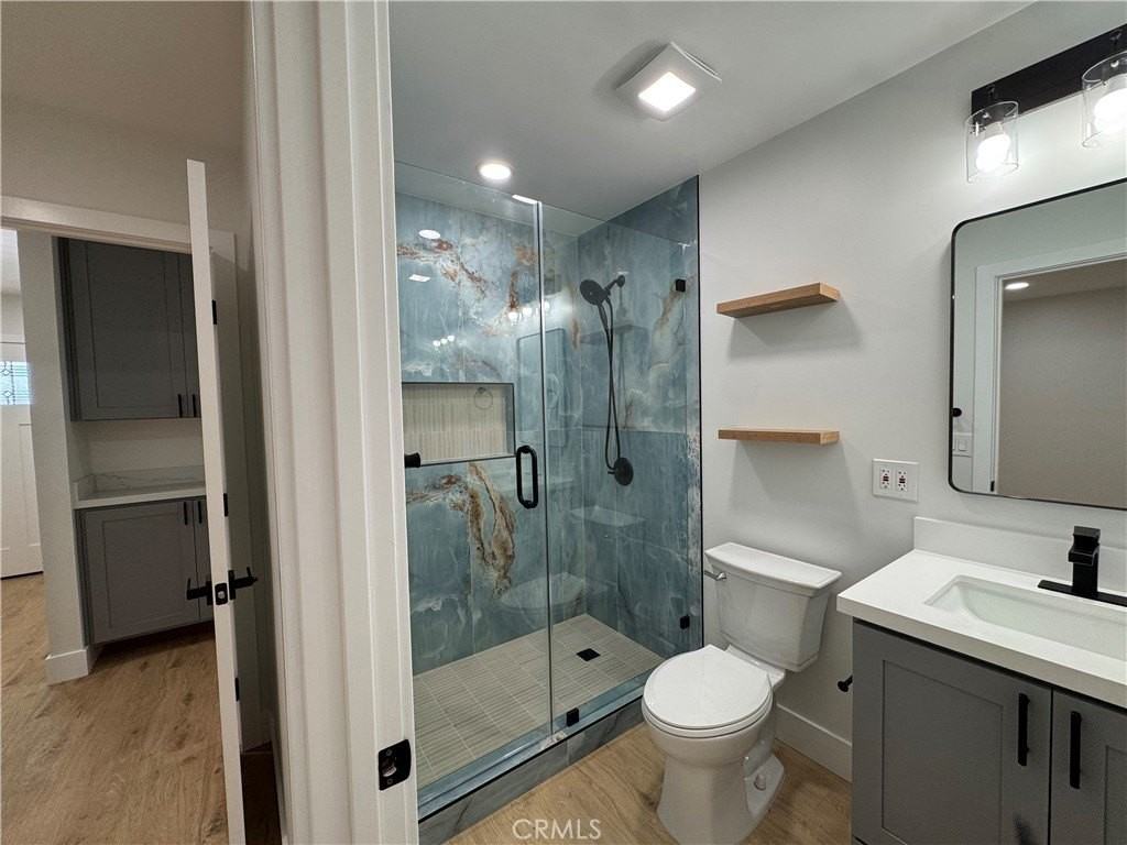 1873 W Broadway - Photo 6 of 9