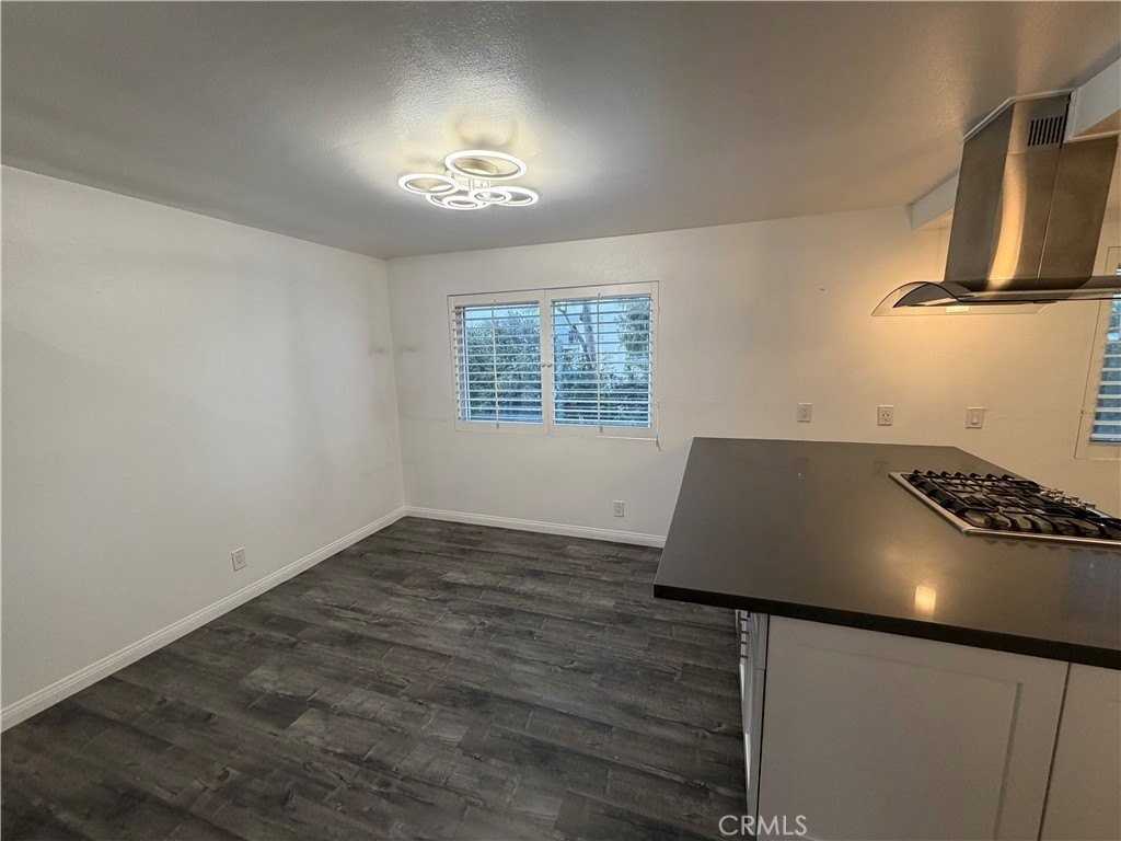 18333 Hatteras St #62 - Photo 7 of 21