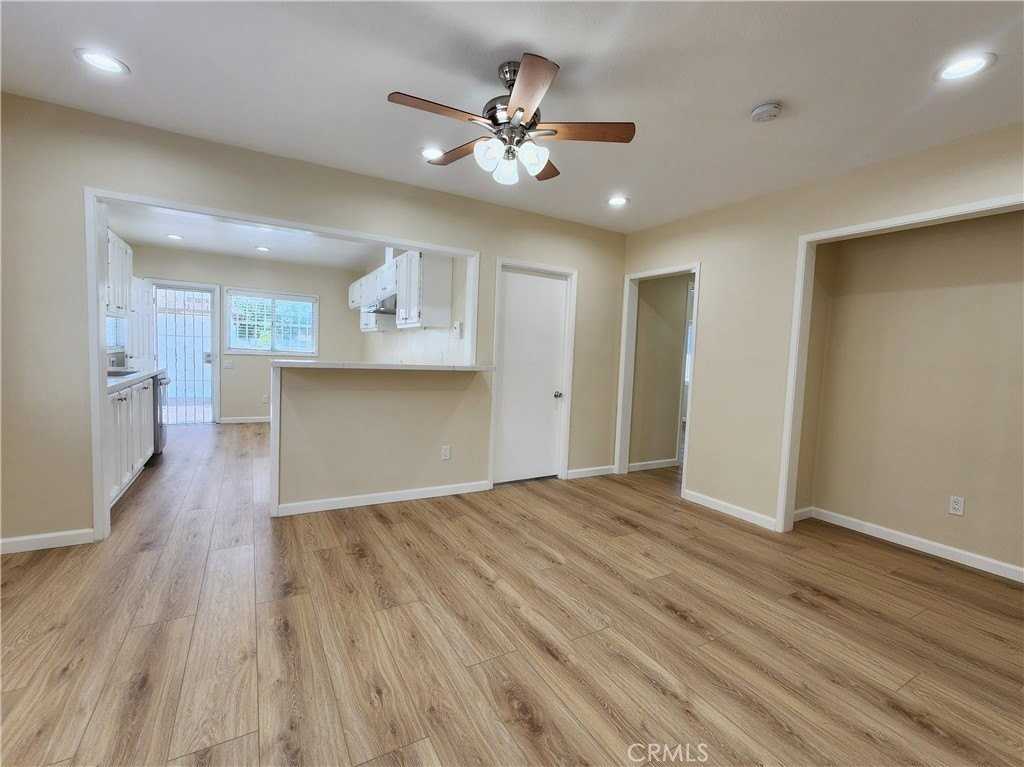 2014 W 41st Dr - Photo 6 of 25